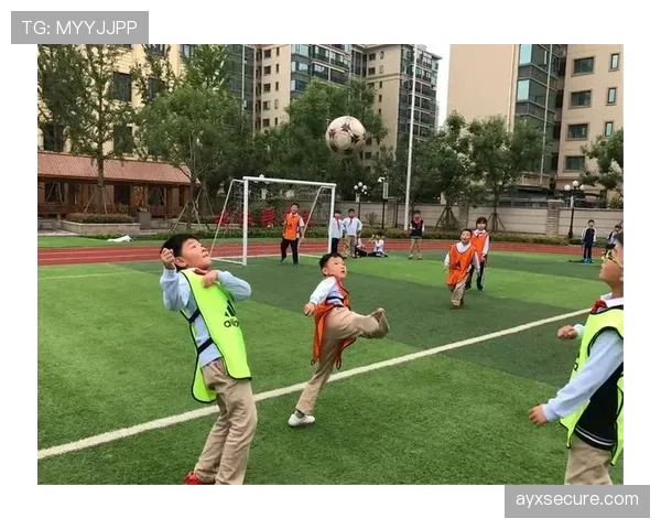 哨响后开球规则详细拆解，什么时候必须等裁判允许？